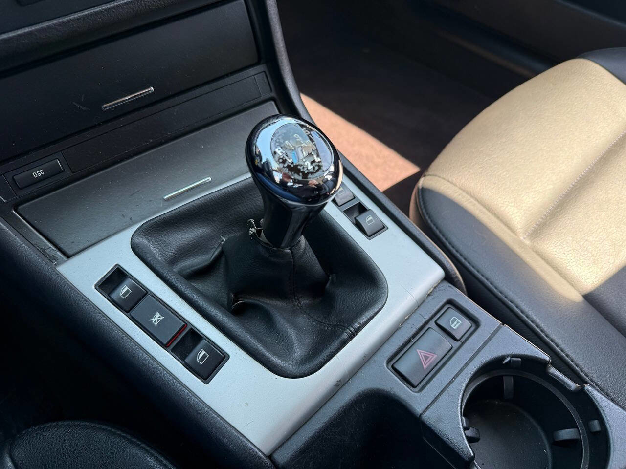 Used 2003 BMW 325i Sedan image 98