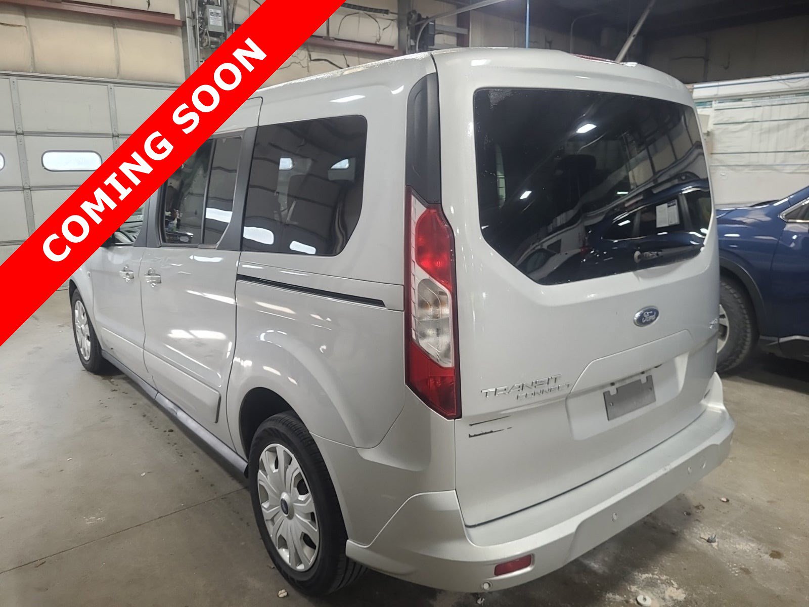 Used 2022 Ford Transit Connect XLT FWD image 5