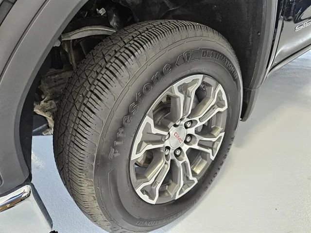 Used 2024 GMC Sierra 1500 SLT image 45