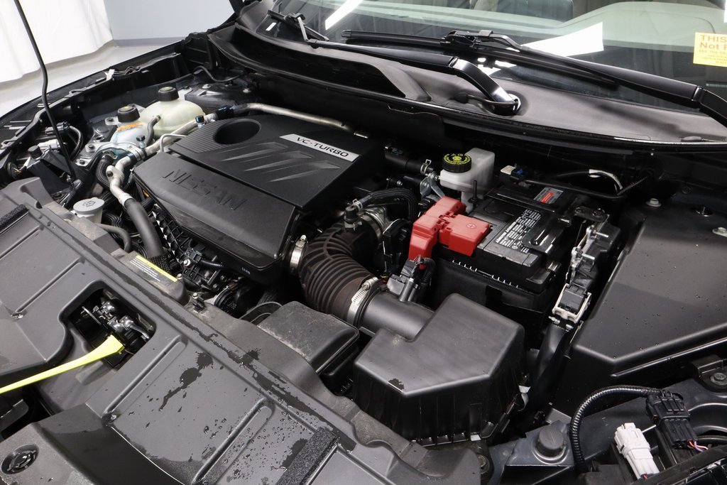 Certified 2025 Nissan Rogue SV image 12