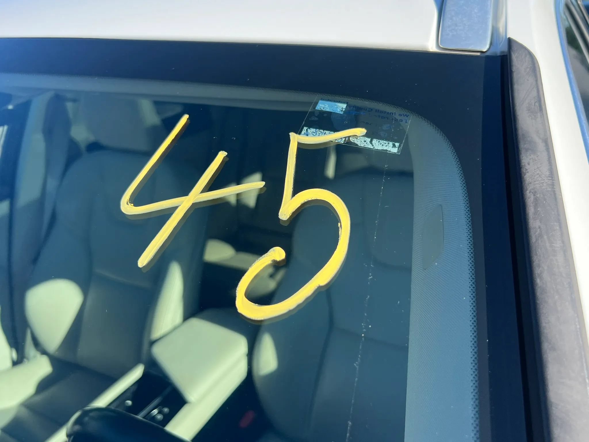 Used 2019 Volvo XC60 T5 Momentum w/ Premium Package AWD/4WD image 34
