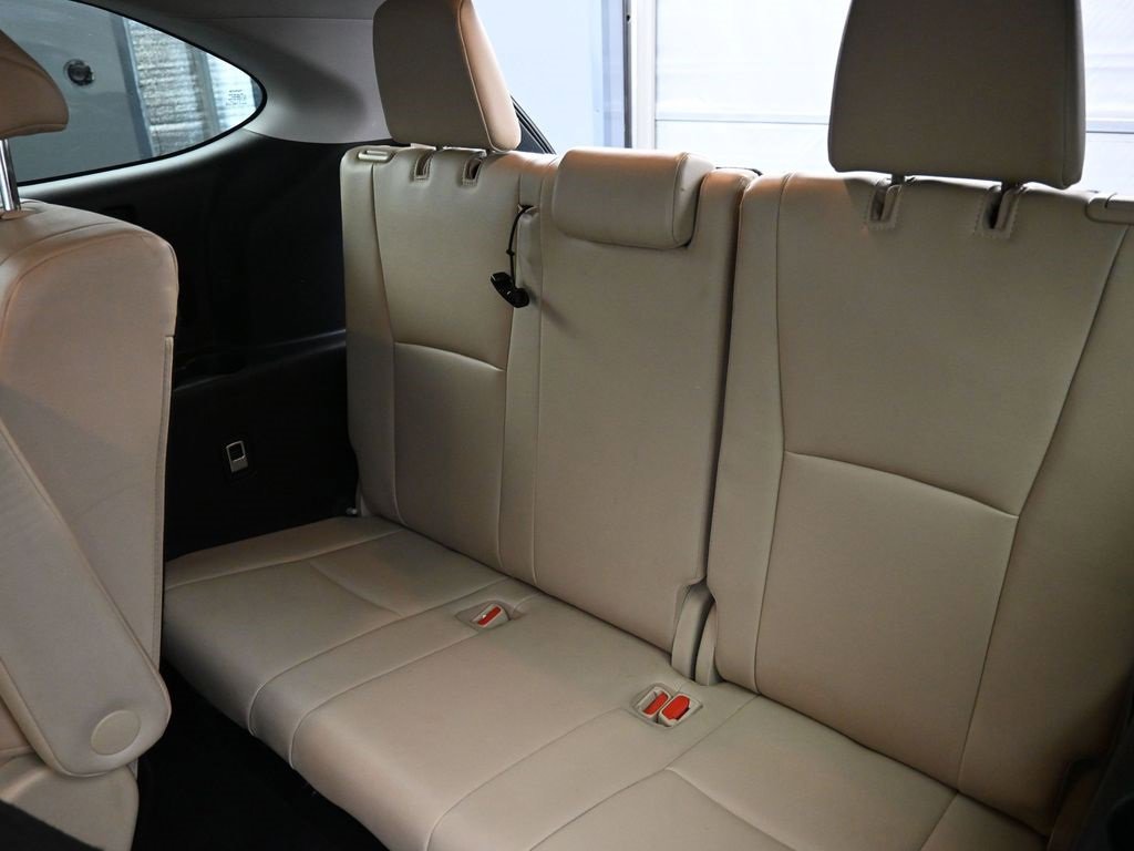 Certified 2021 Toyota Highlander XLE image 16