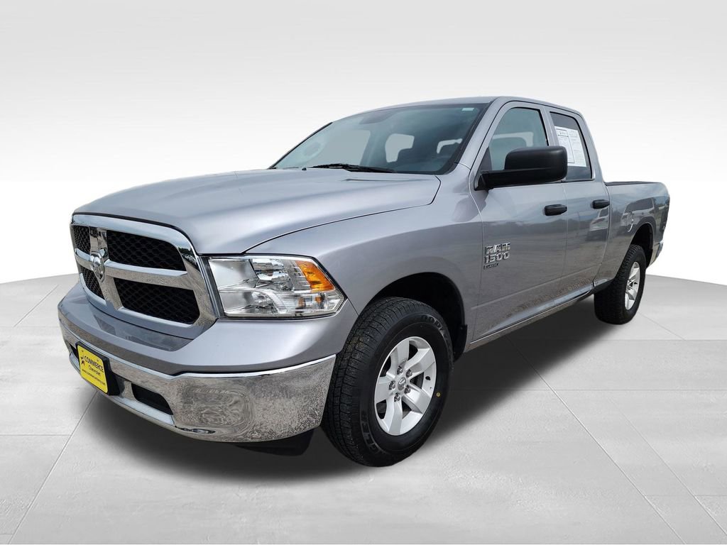 Used 2024 RAM 1500 Classic SLT AWD/4WD image 4