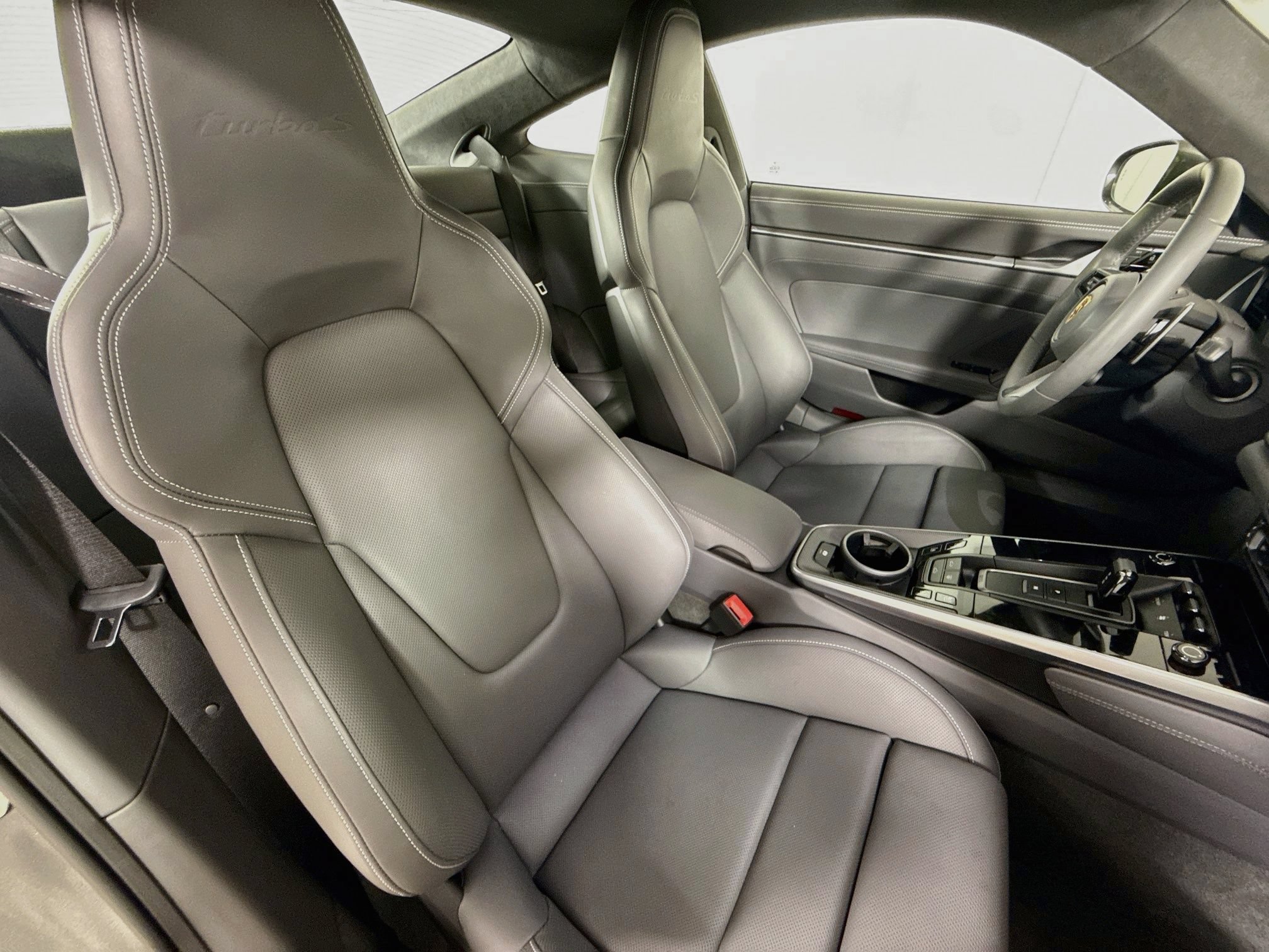 Certified 2021 Porsche 911 Turbo S AWD/4WD image 26