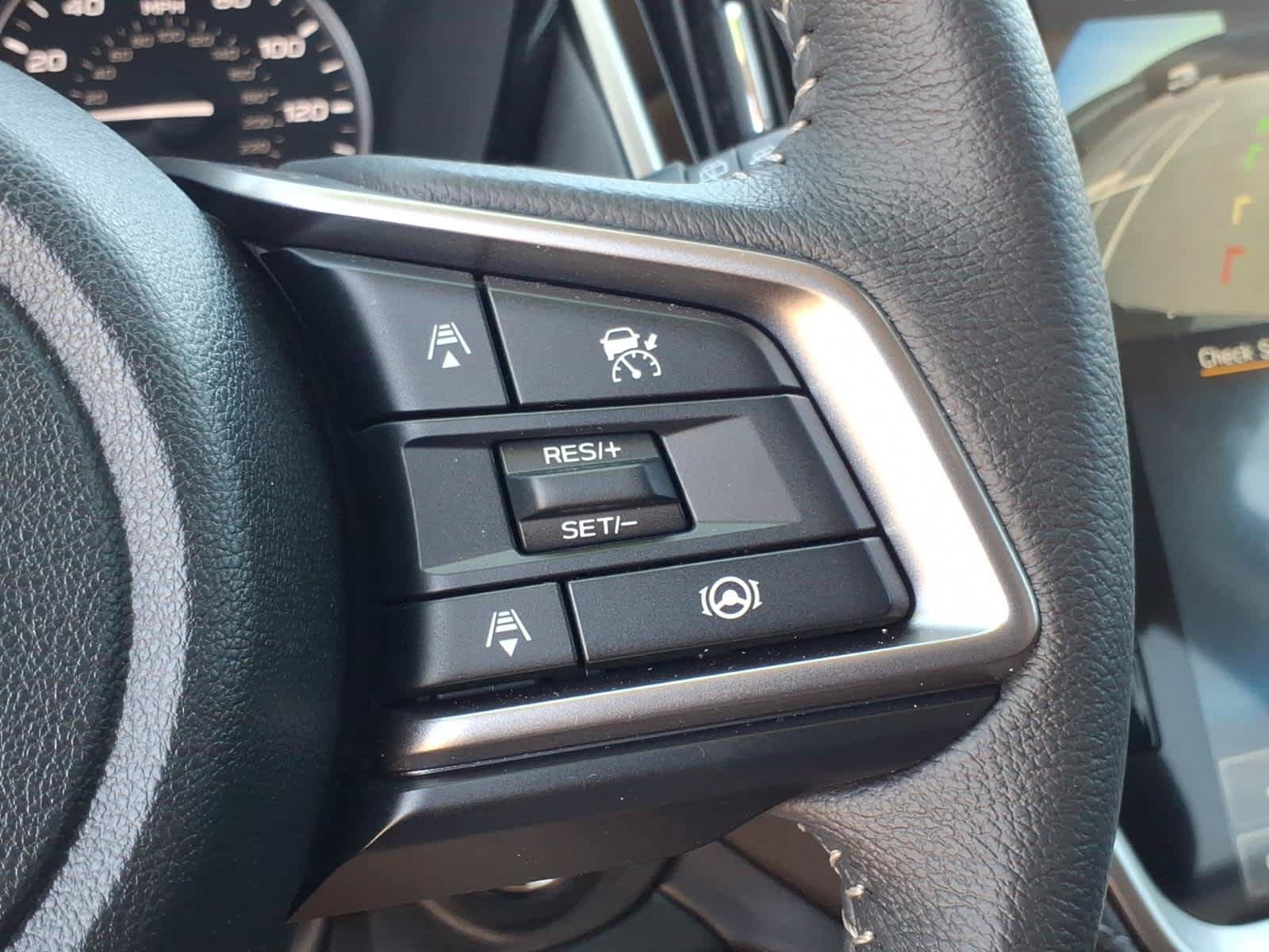 Used 2025 Subaru Outback Premium w/ Popular Package #1A AWD/4WD image 38