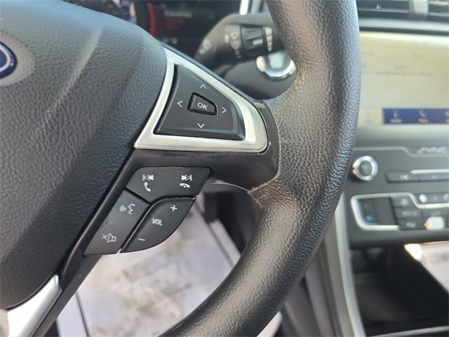 Used 2020 Ford Fusion SE image 22