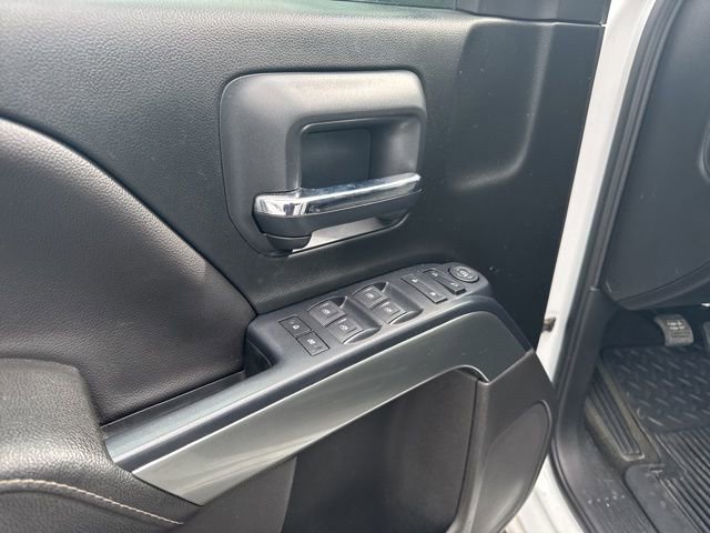 Used 2018 Chevrolet Silverado 1500 LT w/ LT Eassist Package image 17