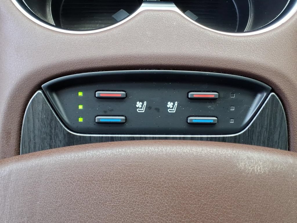 Certified 2024 Toyota Venza Limited AWD/4WD image 14