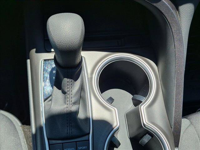 Used 2022 Toyota Camry LE FWD image 12