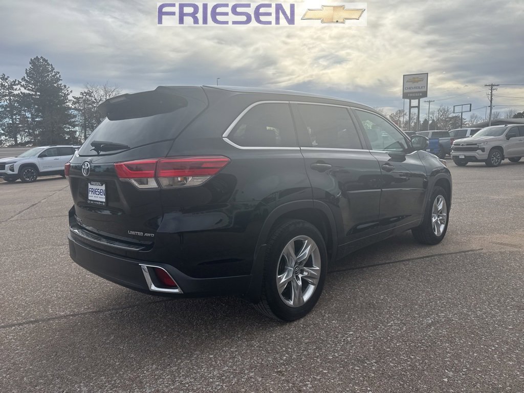 Used 2018 Toyota Highlander Limited w/ Protection Package #3 image 5