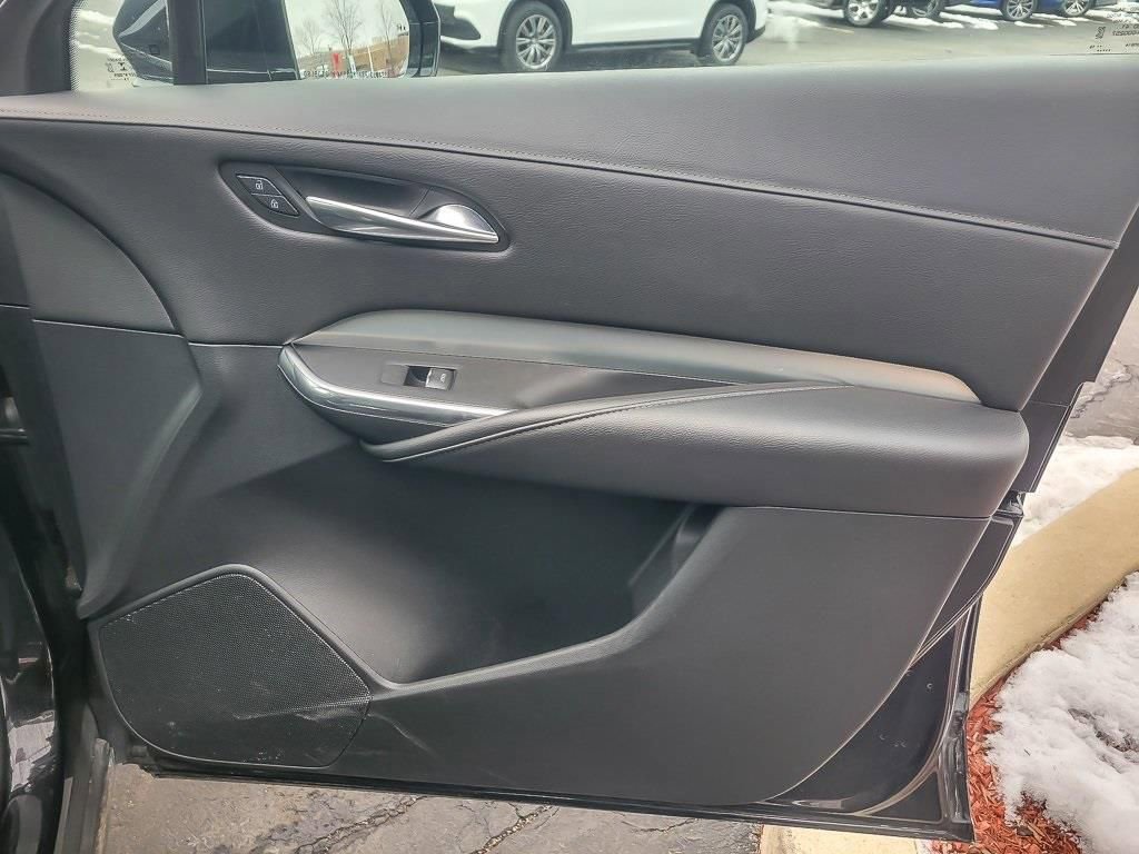 Used 2020 Cadillac XT4 Premium Luxury image 22