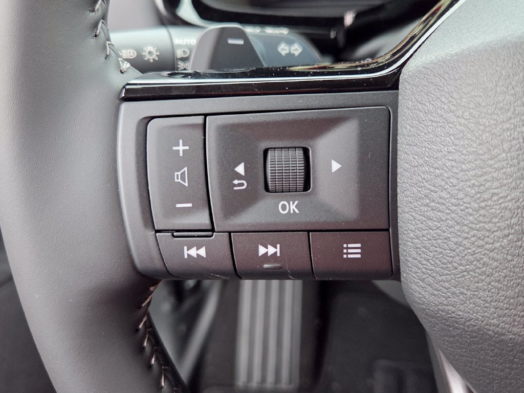 New 2026 Nissan Pathfinder Platinum w/ Accent Package FWD image 27