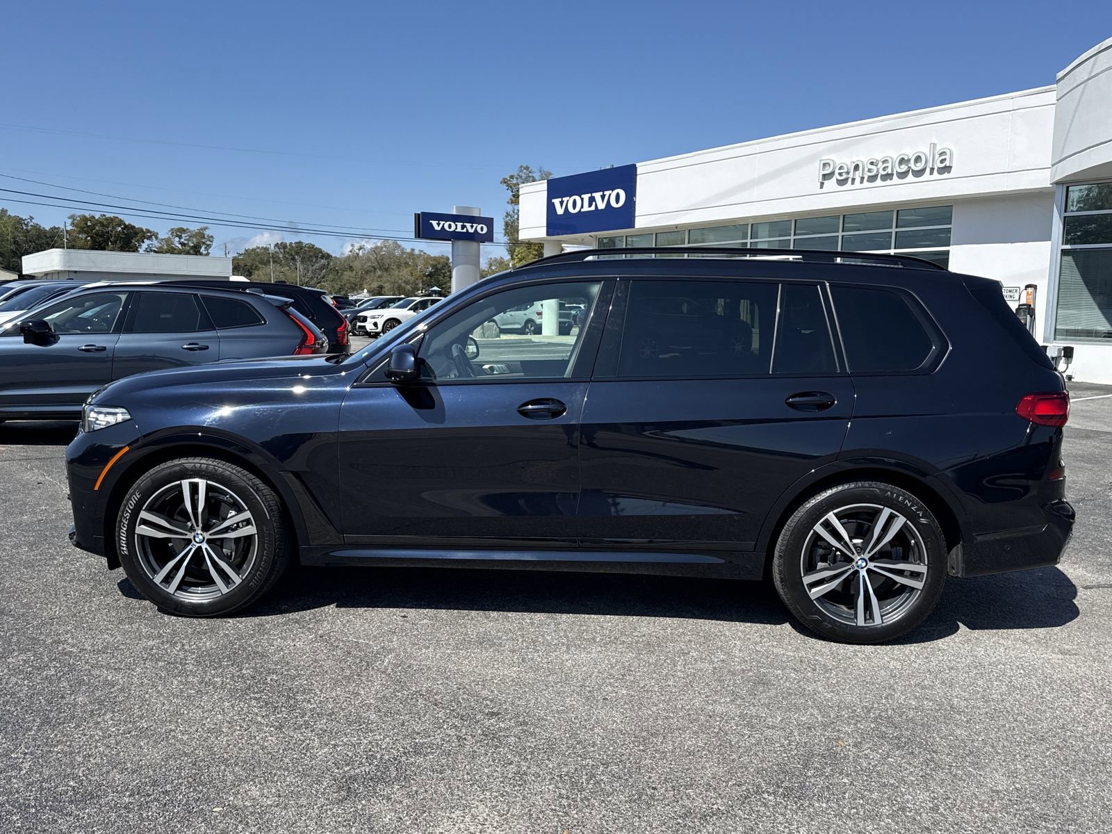 Used 2019 BMW X7 xDrive40i w/ Premium Package image 2