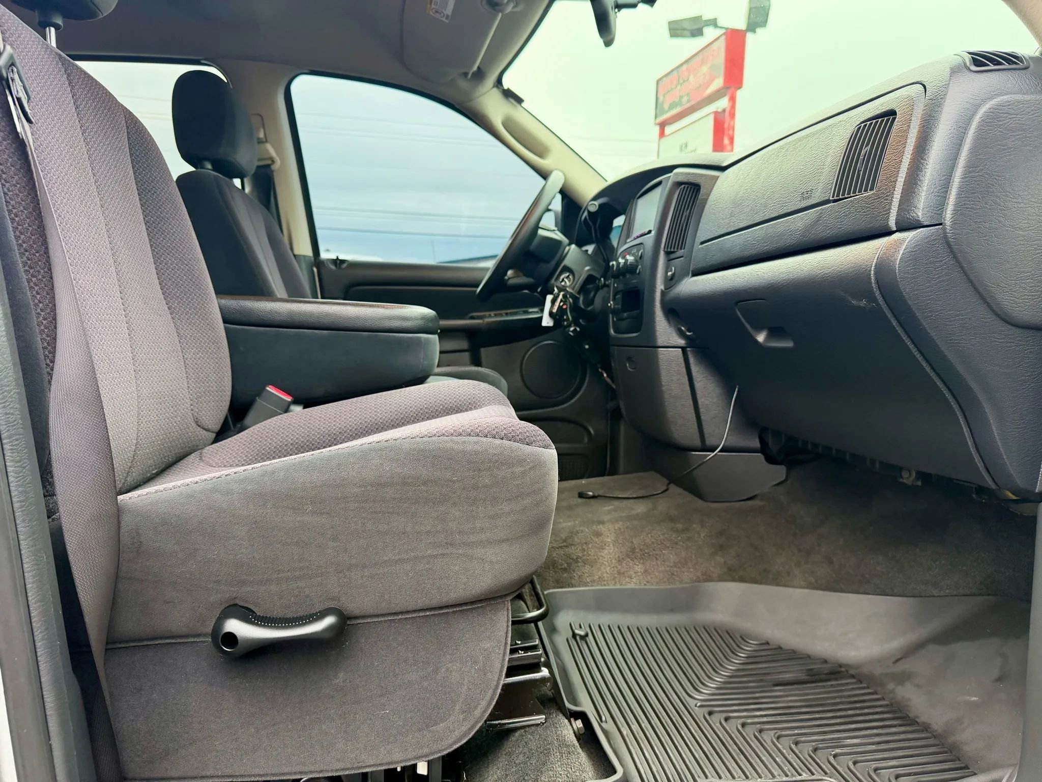 Used 2005 Dodge Ram 2500 Truck SLT w/ Trailer Tow Group image 18