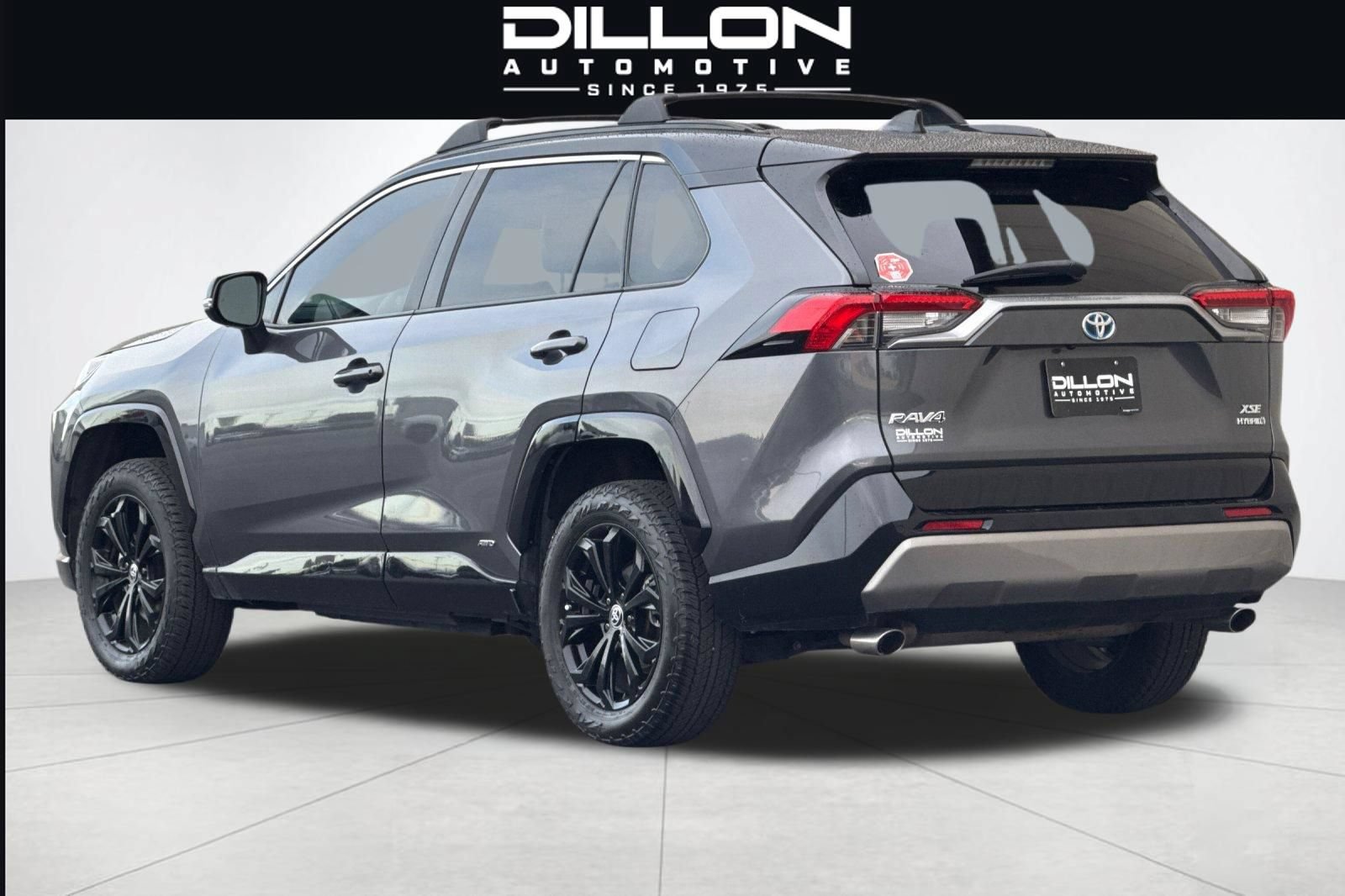Used 2022 Toyota RAV4 XSE AWD/4WD image 6