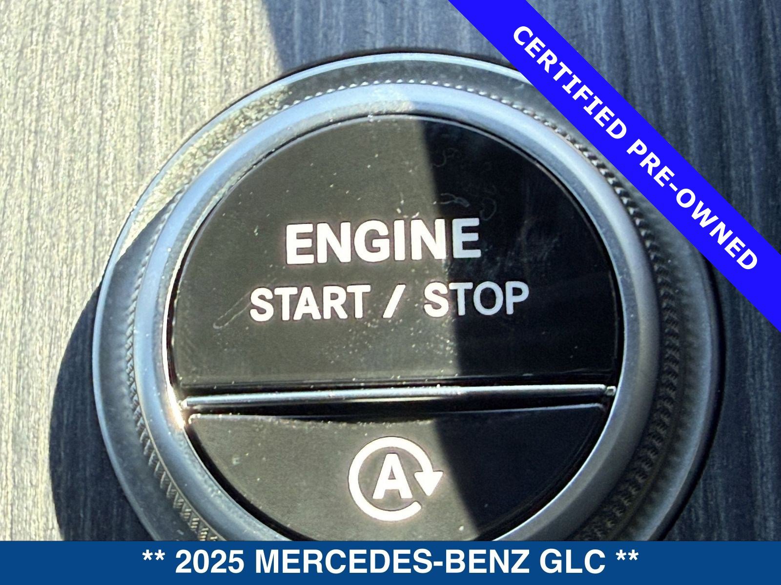 Used 2025 Mercedes-Benz GLC 300 image 31