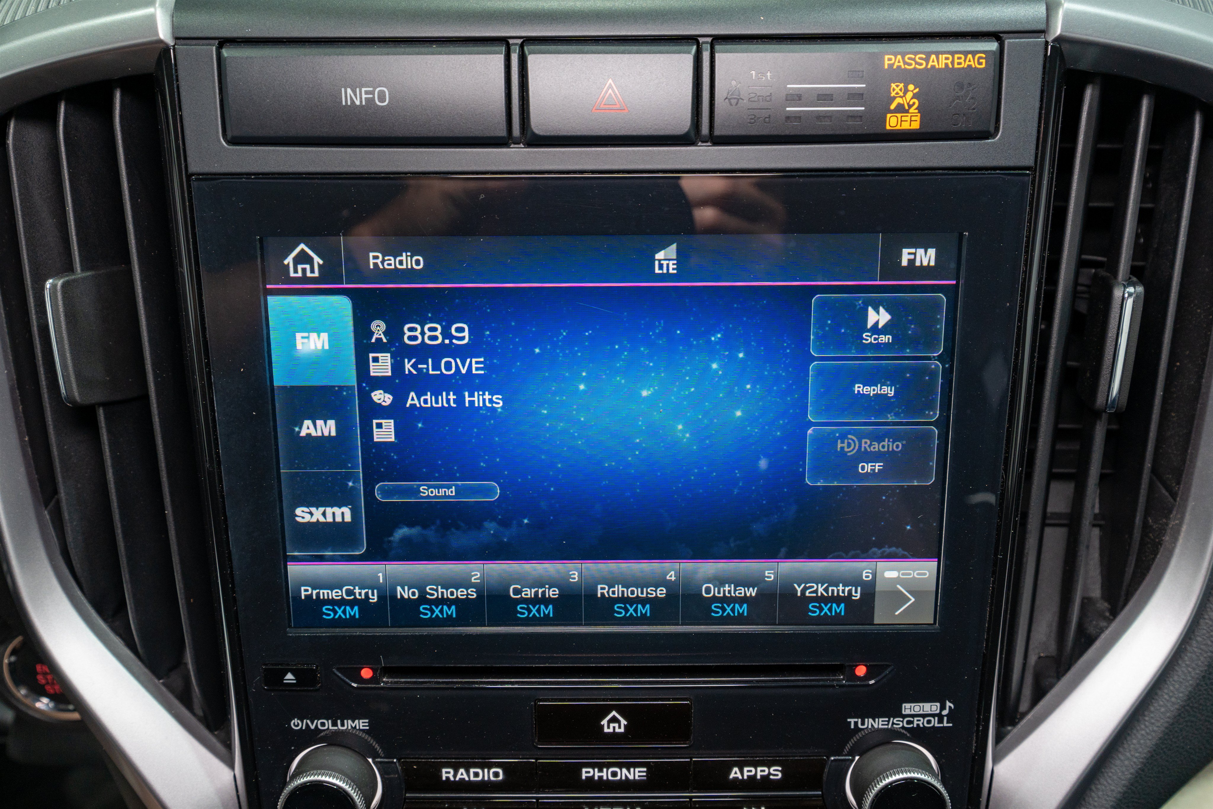 Used 2021 Subaru Ascent Premium w/ Convenience Package AWD/4WD image 18