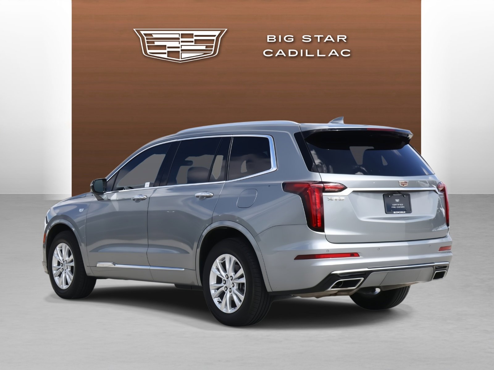 Certified 2024 Cadillac XT6 Luxury FWD image 3