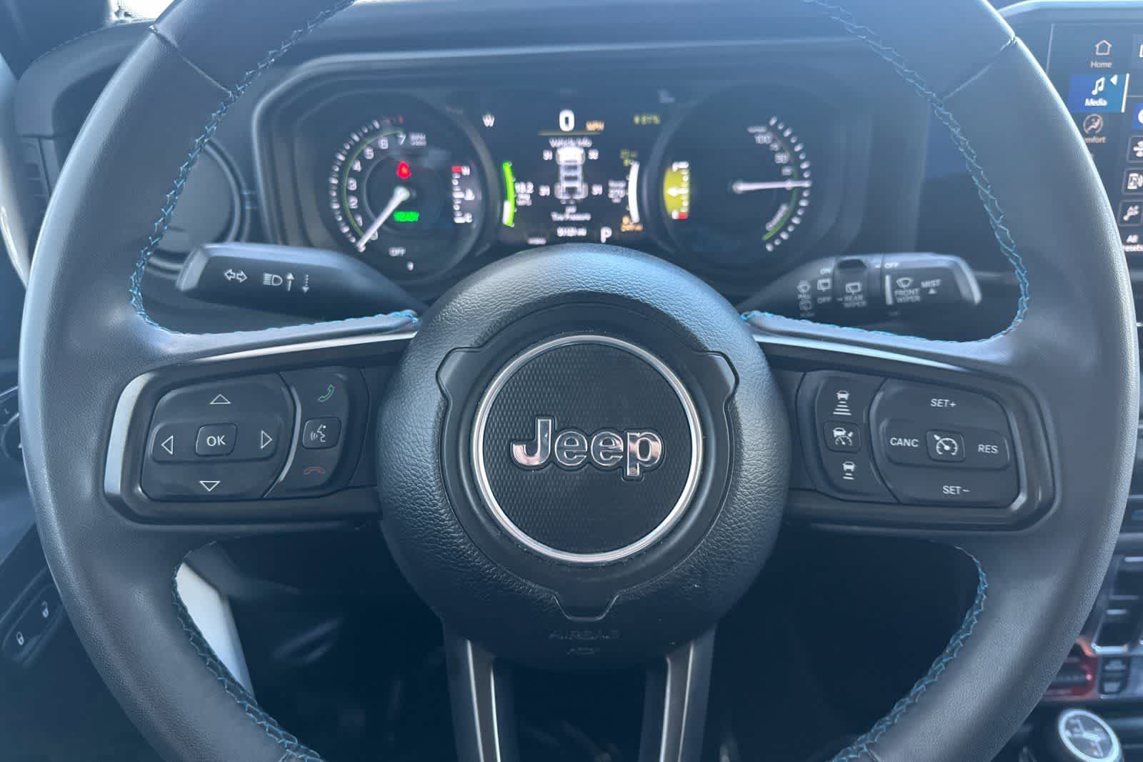 Used 2024 Jeep Wrangler Unlimited Rubicon 4xe AWD/4WD image 25