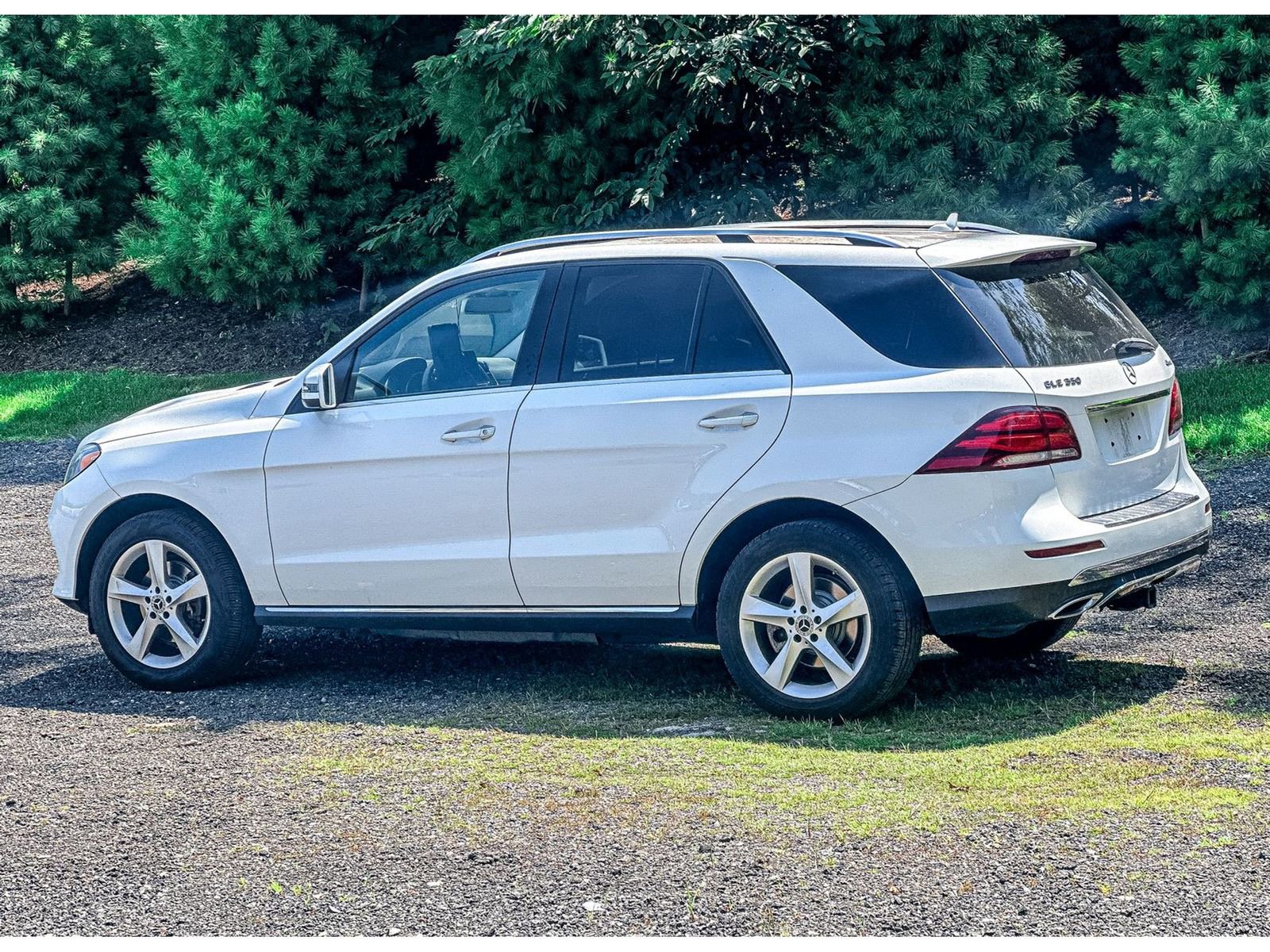 Used 2018 Mercedes-Benz GLE 350 4MATIC image 4