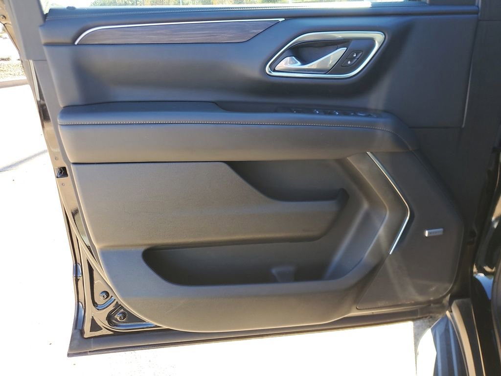 Used 2024 Chevrolet Tahoe LT image 17