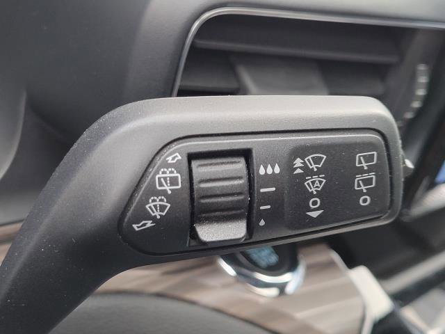 Used 2022 Ford Explorer Limited w/ Equipment Group 301A image 14