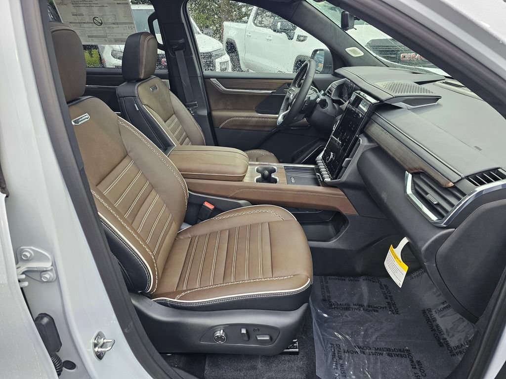 New 2026 GMC Acadia Denali Ultimate AWD/4WD image 11