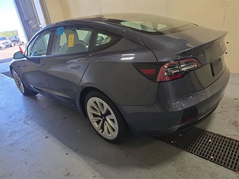 Used 2022 Tesla Model 3 Long Range AWD/4WD image 8