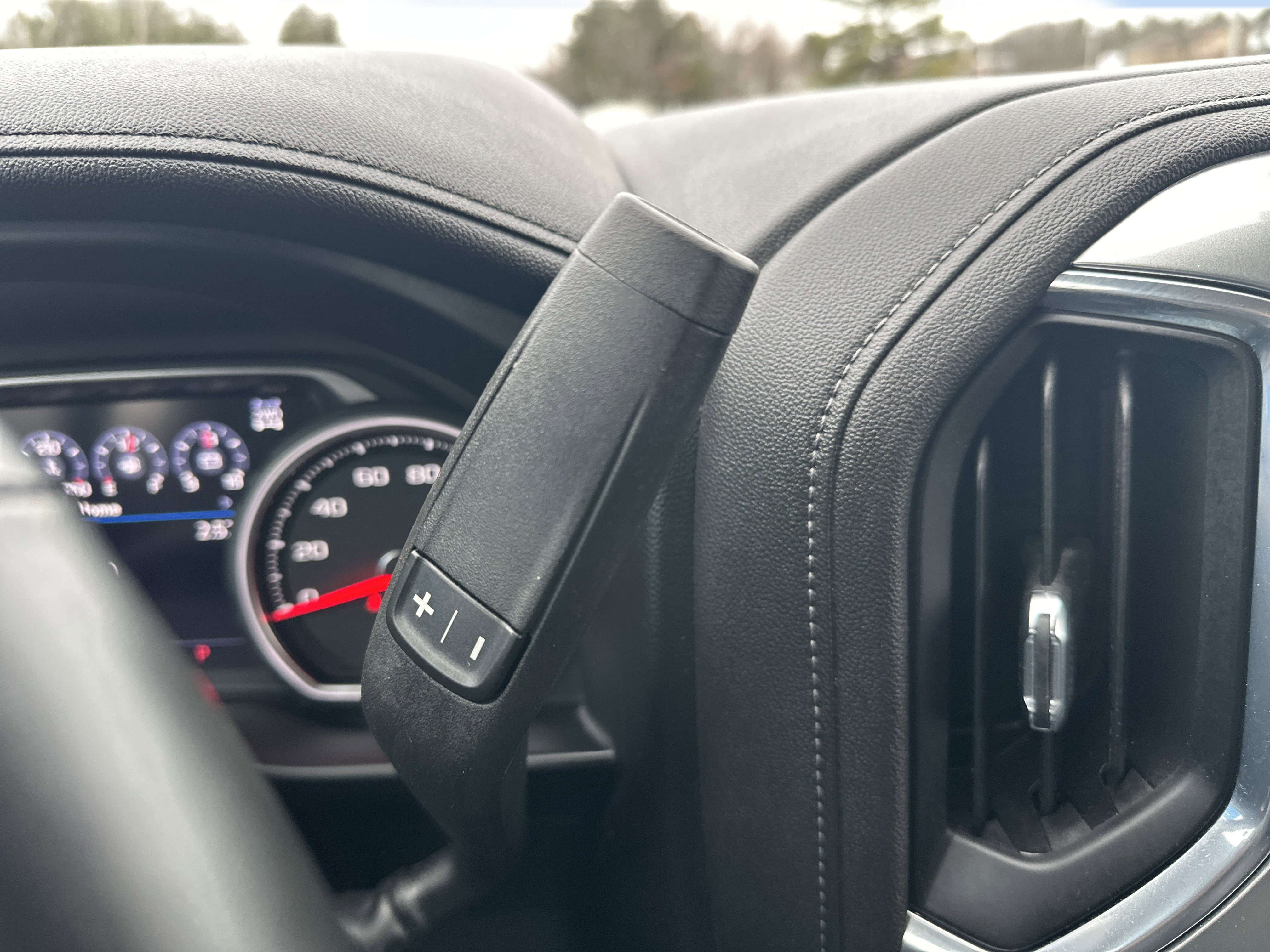 Certified 2023 Chevrolet Silverado 3500 LTZ image 20