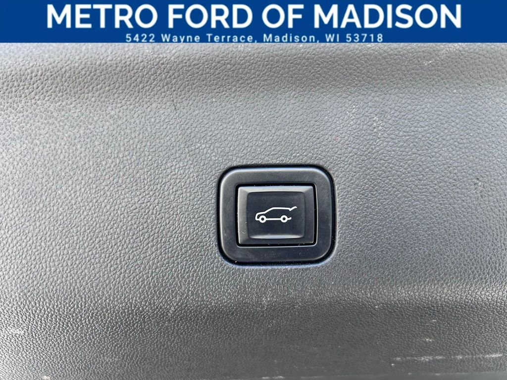 Used 2022 Chevrolet Tahoe RST w/ Luxury Package image 40