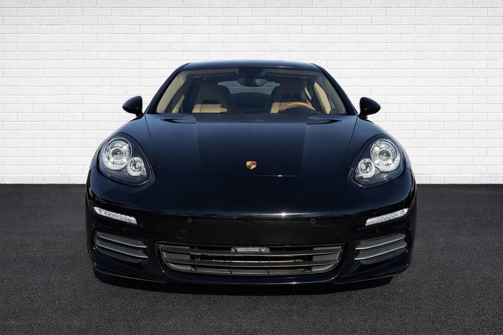 Used 2016 Porsche Panamera 4 image 2