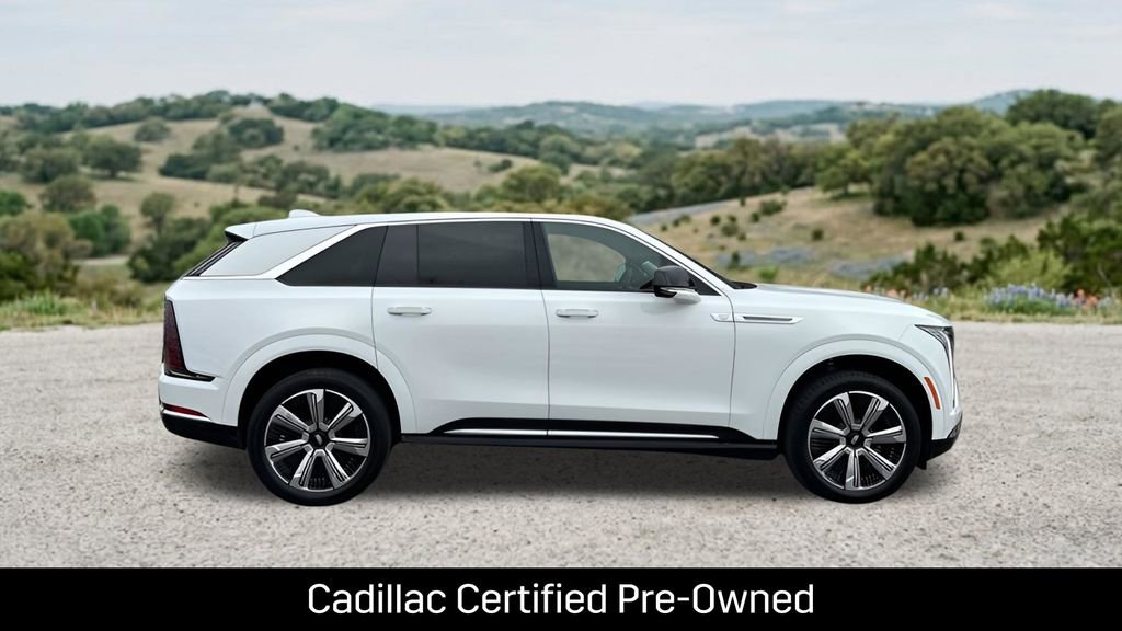 Certified 2025 Cadillac Escalade IQ Luxury 2 w/ LPO, Premium Carpet Package AWD/4WD image 9