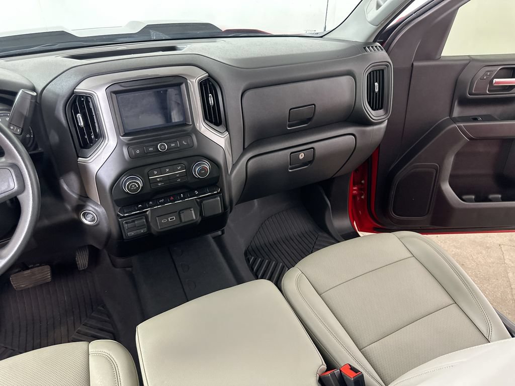 Used 2026 Chevrolet Silverado 1500 Custom Trail Boss w/ Turbomax Blackout Package AWD/4WD image 18