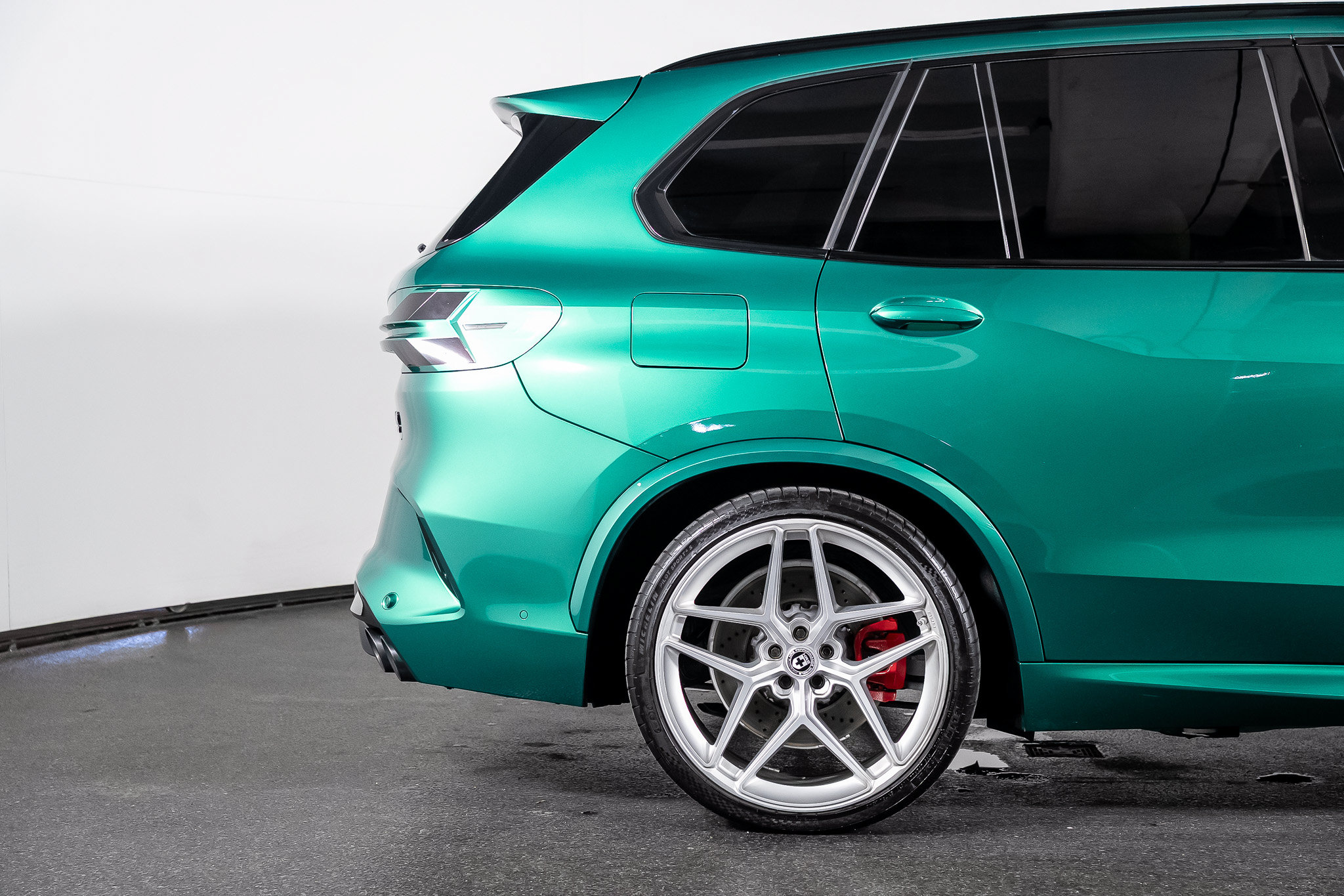 Used 2024 BMW X5 M Competition w/ Executive Package AWD/4WD image 32