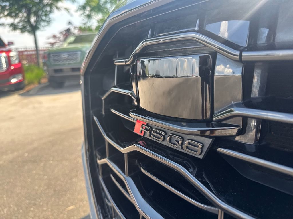 Used 2022 Audi RS Q8 AWD/4WD image 34