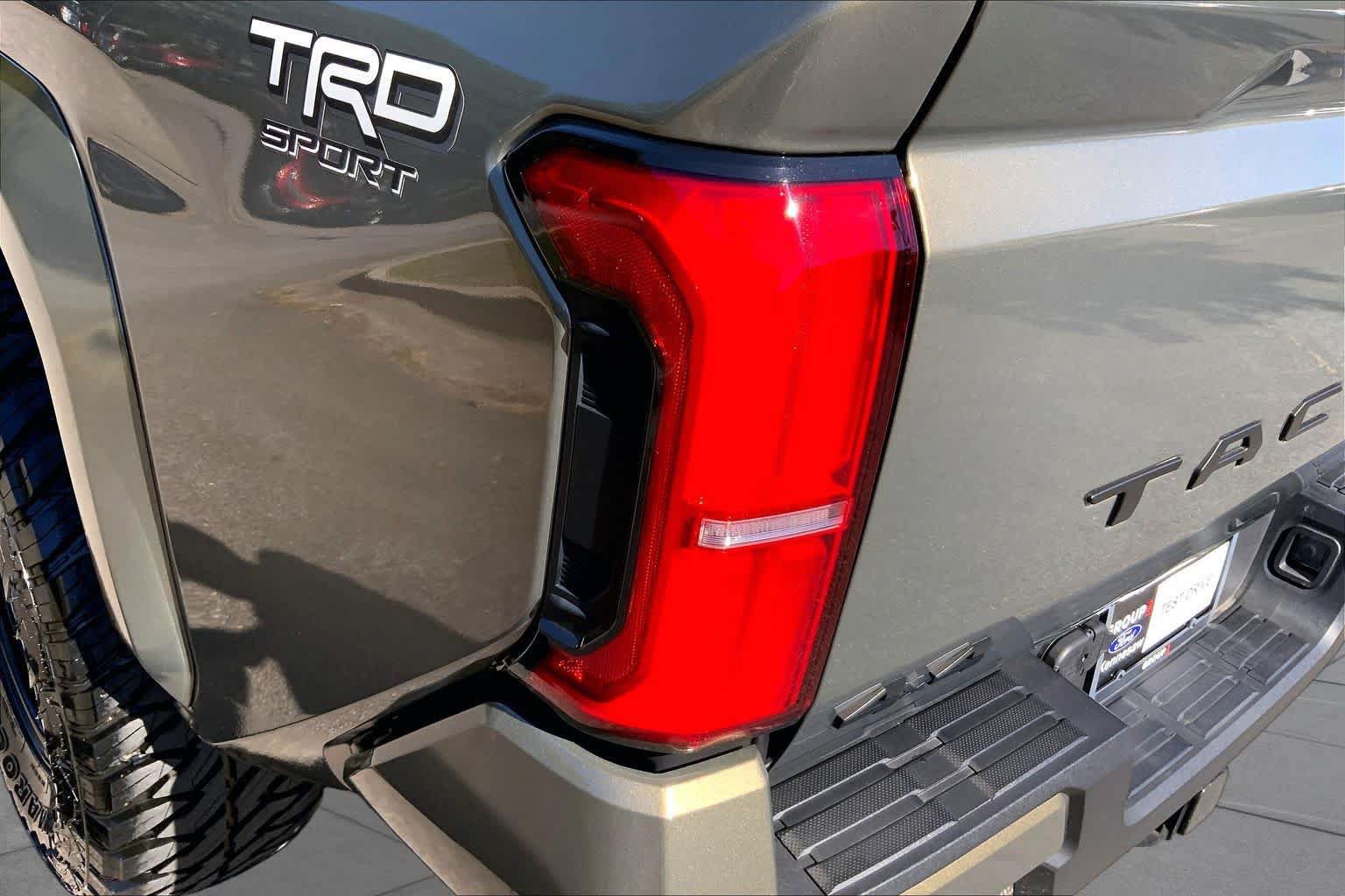 Used 2026 Toyota Tacoma TRD Sport AWD/4WD image 27