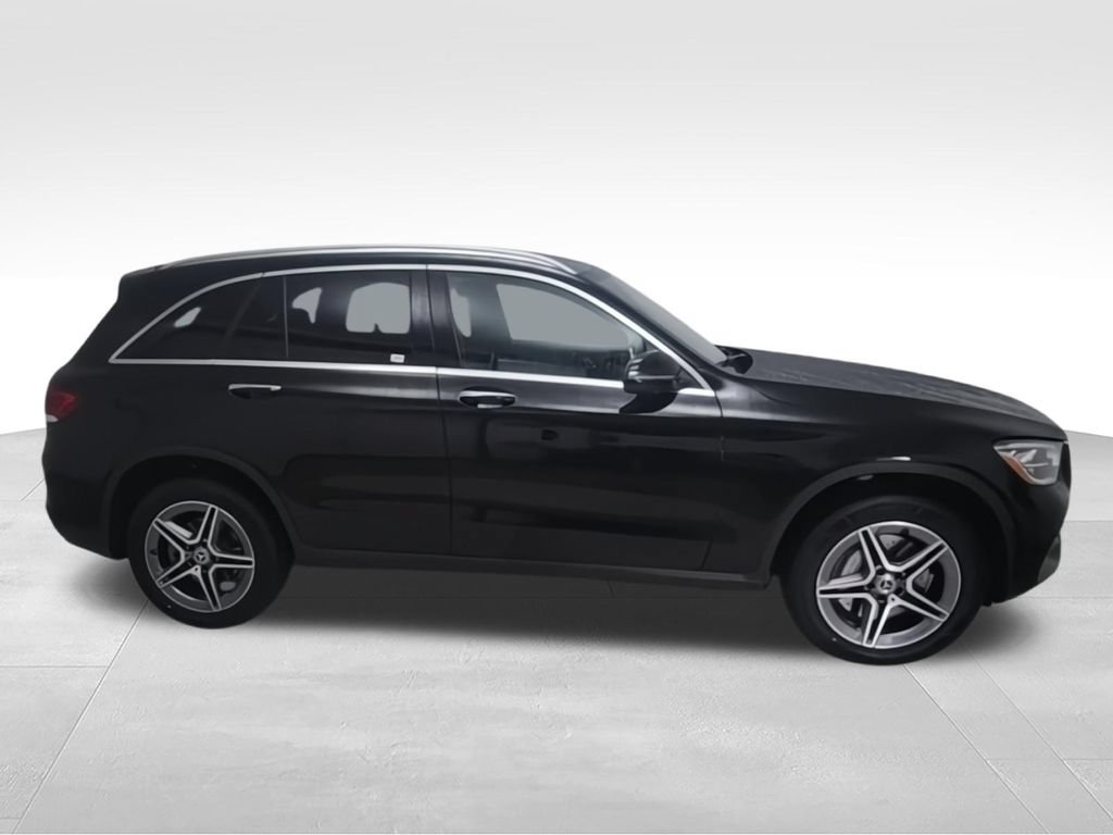 Used 2022 Mercedes-Benz GLC 300 4MATIC image 9