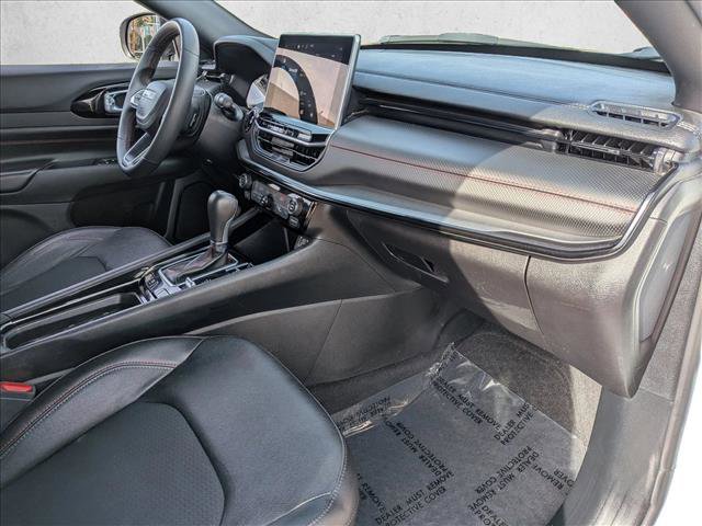 Used 2024 Jeep Compass Trailhawk image 28