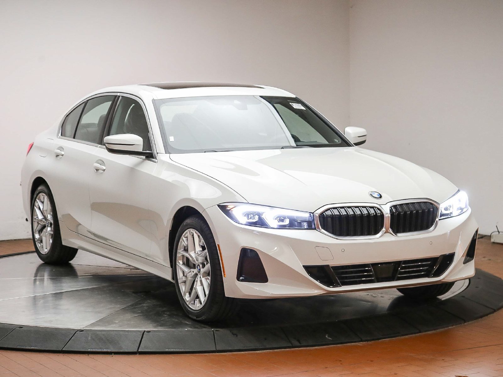 New 2026 BMW 330i xDrive Sedan w/ Convenience Package AWD/4WD image 3