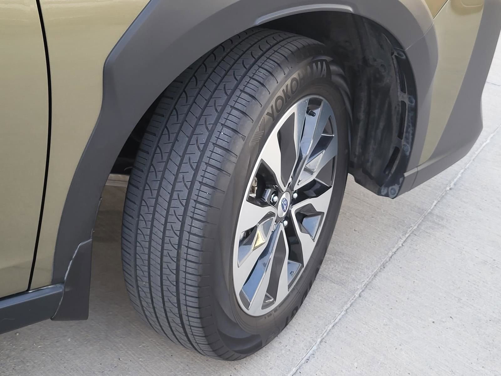 Certified 2025 Subaru Outback Limited image 5