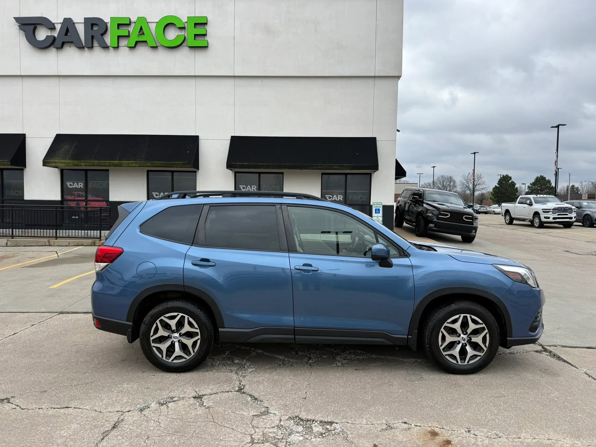 Used 2022 Subaru Forester Premium image 18