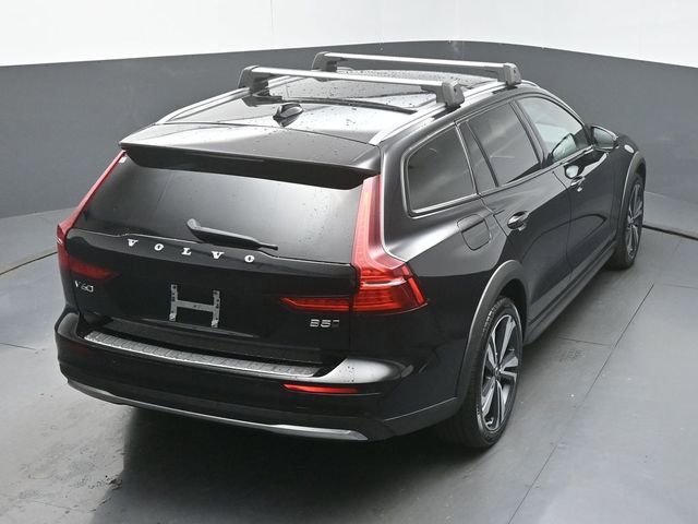 Used 2023 Volvo V60 B5 Cross Country Plus w/ Climate Package image 47