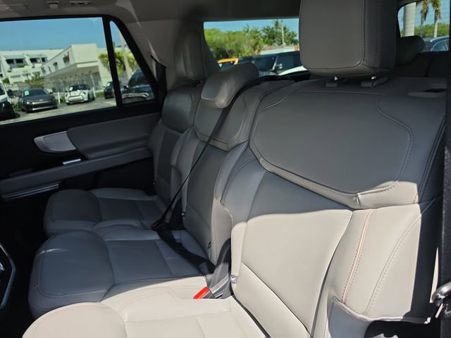 Used 2025 Ford Expedition Max Active image 8