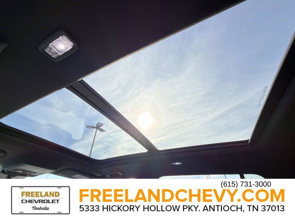 Used 2025 Chevrolet Traverse Z71 w/ Driver Confidence Package image 21