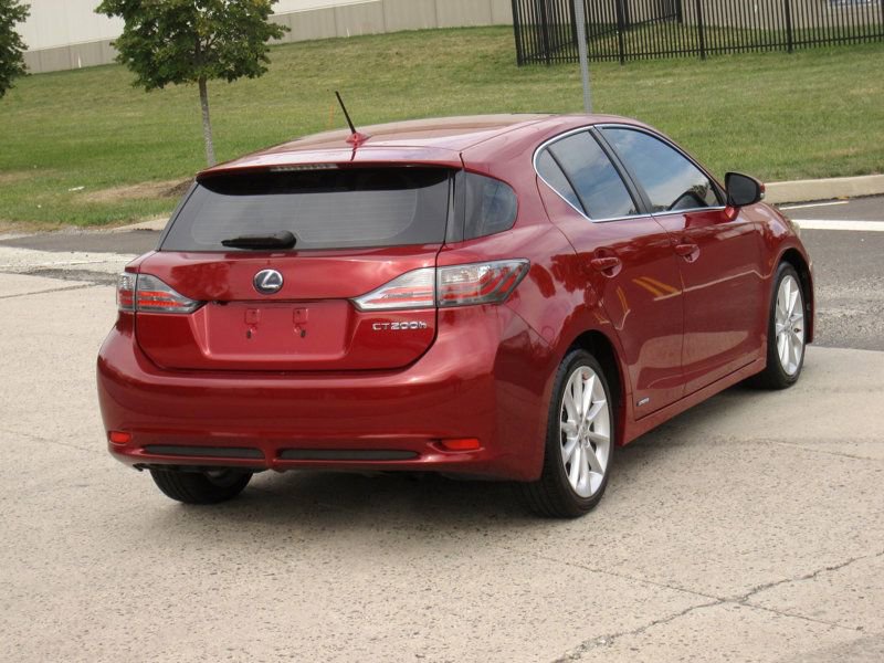 Used 2013 Lexus CT 200h image 13