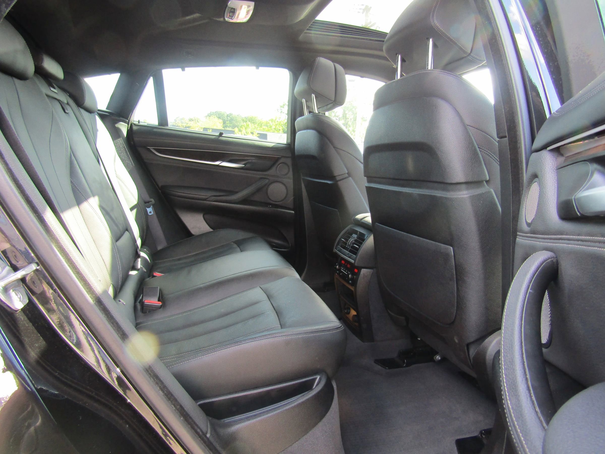 Used 2017 BMW X6 xDrive50i image 14