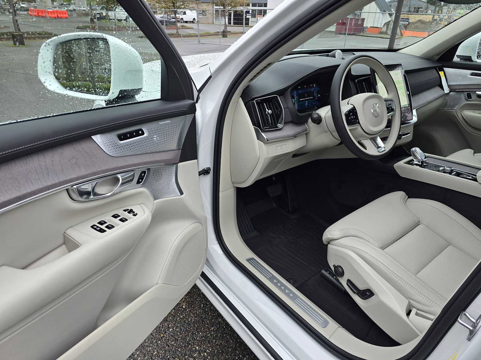 New 2026 Volvo XC90 T8 Ultra w/ Lounge Package image 20