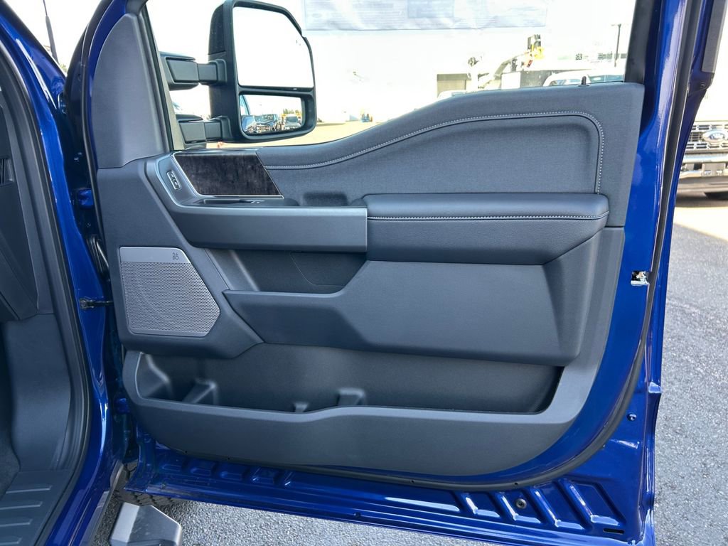 New 2026 Ford F350 Lariat w/ Black Appearance Package image 26
