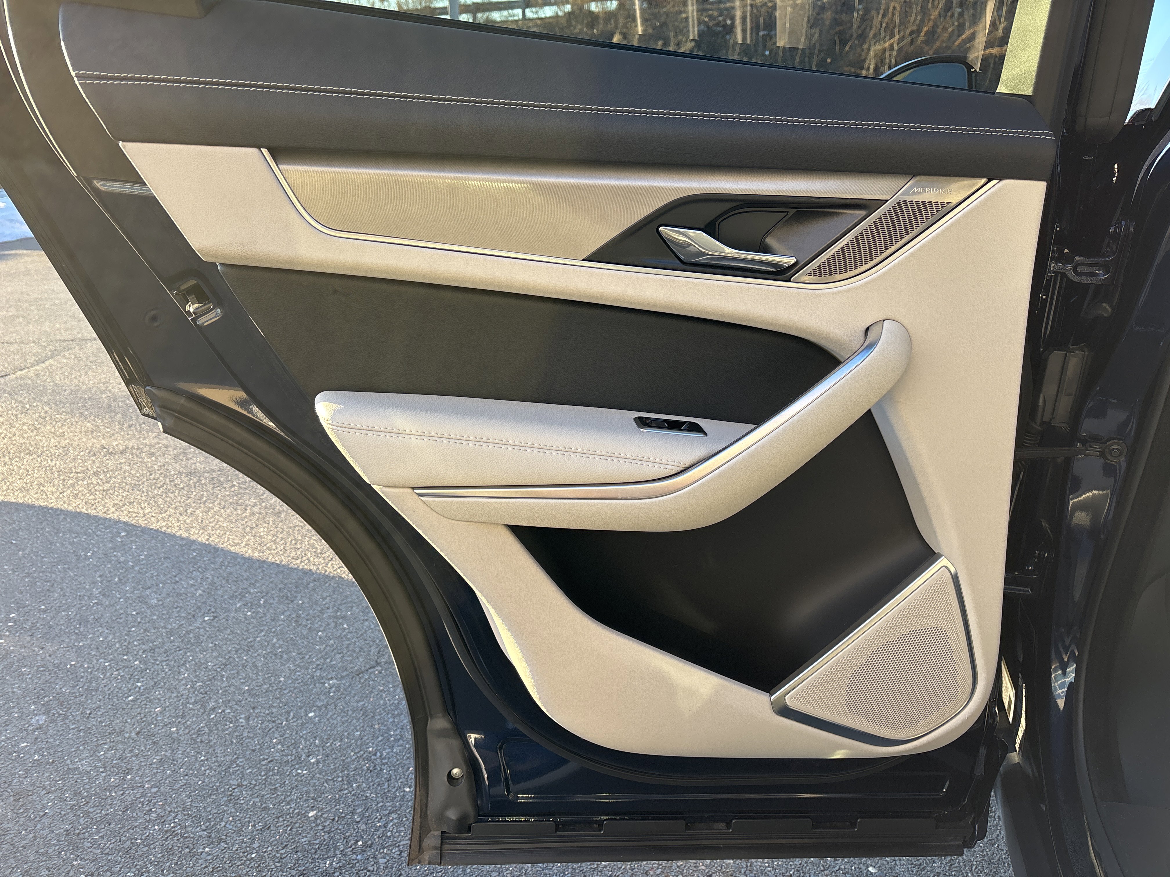 Used 2026 Jaguar F-PACE R-Dynamic S image 17