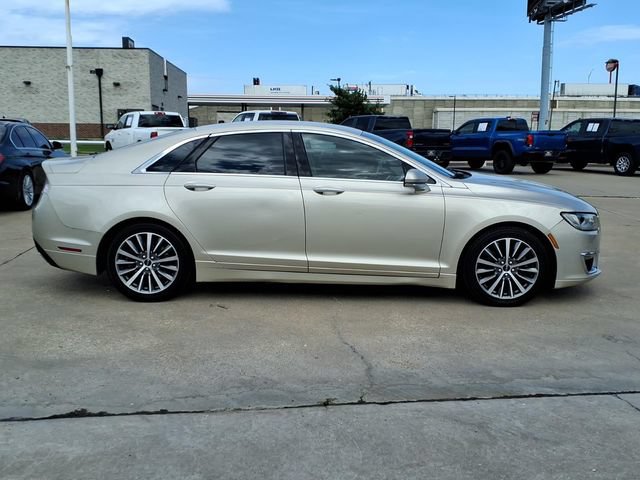 Used 2017 Lincoln MKZ Select w/ Select Plus Package FWD image 4